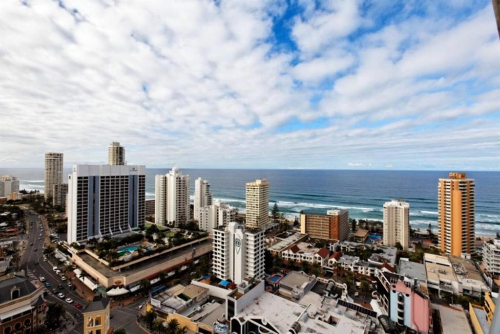 Apartamento Deluxe Chevron Renaissance Gold Coast Exterior foto