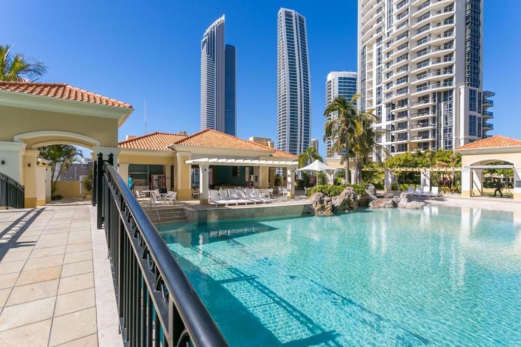 Apartamento Deluxe Chevron Renaissance Gold Coast Exterior foto
